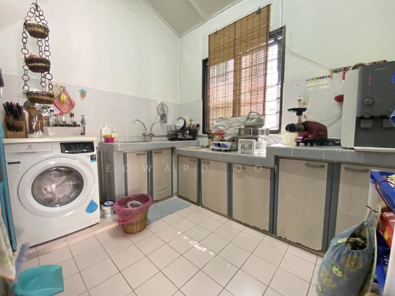 2-storey Terraced House for Sale in Taman Bukit Indah (Ampang) - Edward Ooi - Kitchen - PropertyGuru.com.my
