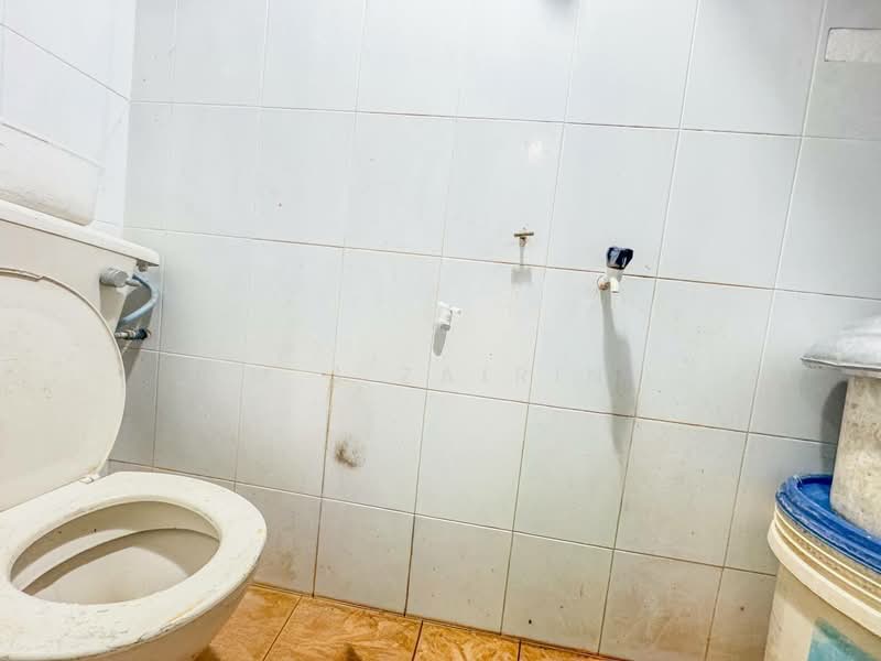 Apartment for Sale at Ukay Indah - M.J Zairin - Bathroom - PropertyGuru.com.my