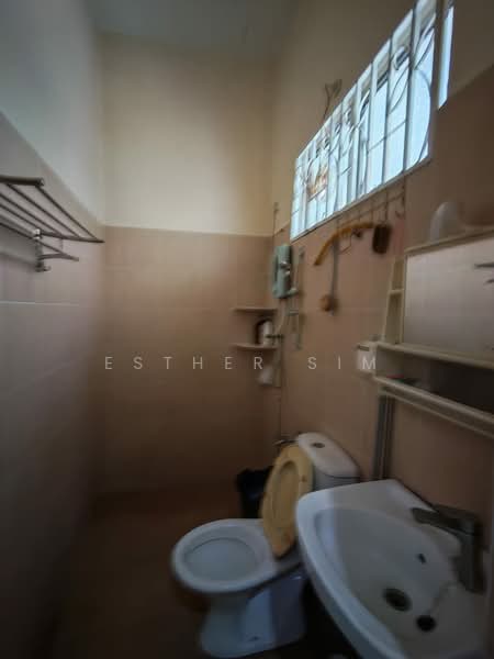 Rumah Teres 2 Tingkat untuk Dijual di Butterworth (Penang) - Esther Sim - Bathroom - PropertyGuru.com.my