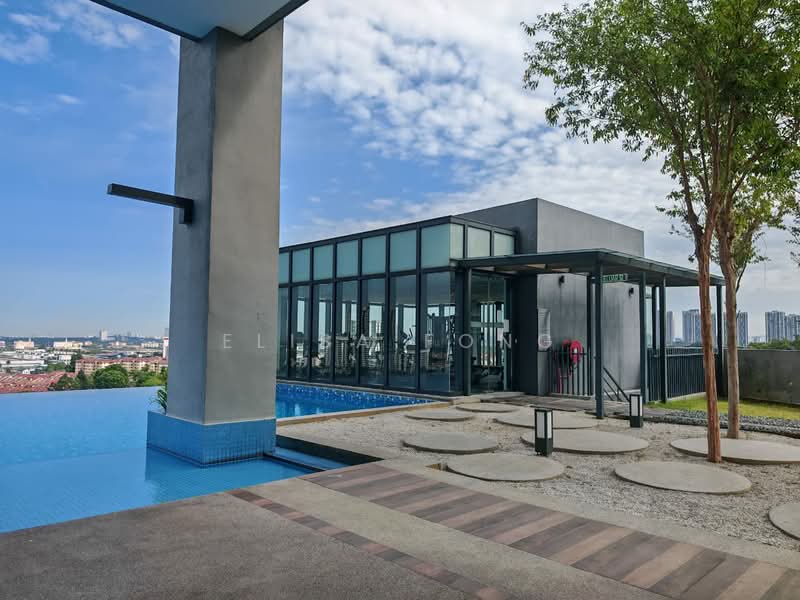Servis Apartment untuk Disewa di Amani Residence - Elisa Fong - Pool - PropertyGuru.com.my