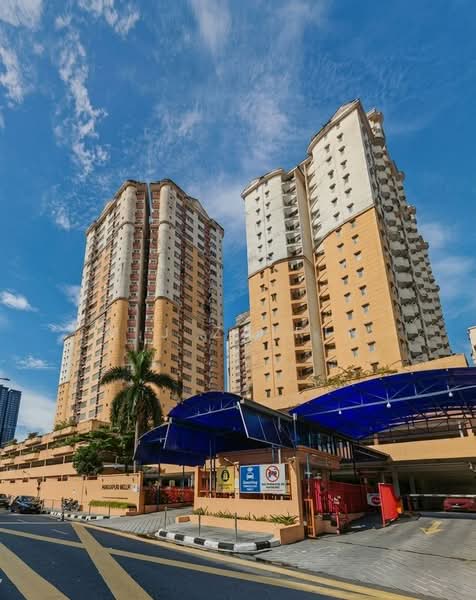 Pangsapuri untuk Dijual di Melur Apartment - M.J Zairin - Exterior - PropertyGuru.com.my