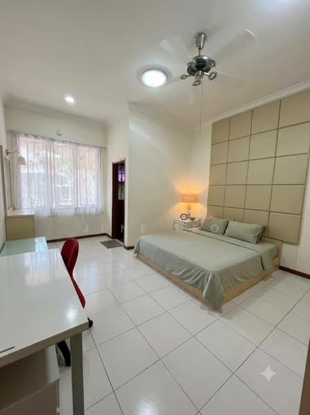 1.5-storey Terraced House for Rent in Taman Molek (Johor Bahru) - June Teo - Bedroom - PropertyGuru.com.my