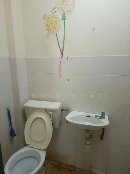 Condominium for Sale at Indah Condominium - Edwin Wong - Bathroom - PropertyGuru.com.my