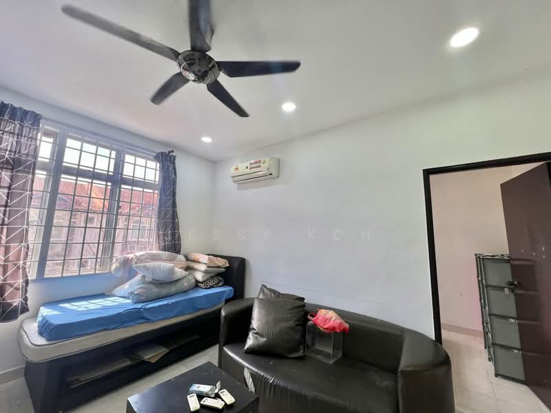 Rumah Bandar untuk Disewa di Johor Bahru (Johor) - Jessy Koh - Living Room - PropertyGuru.com.my