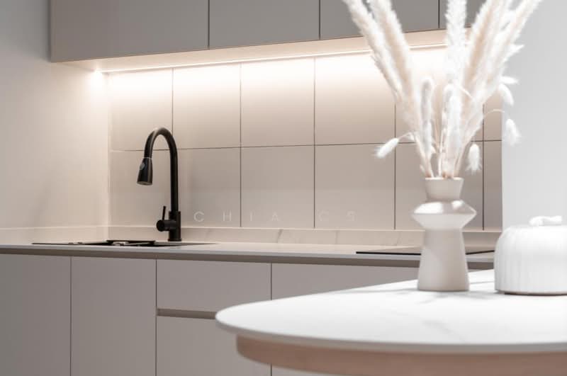 Service Residence for Sale at Union Suites - Chia Cs - Kitchen - PropertyGuru.com.my