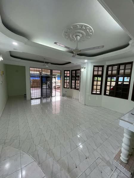 Rumah Banglo untuk Disewa di Bandar Kajang (Kajang) - Sya Rusli - Living Room - PropertyGuru.com.my