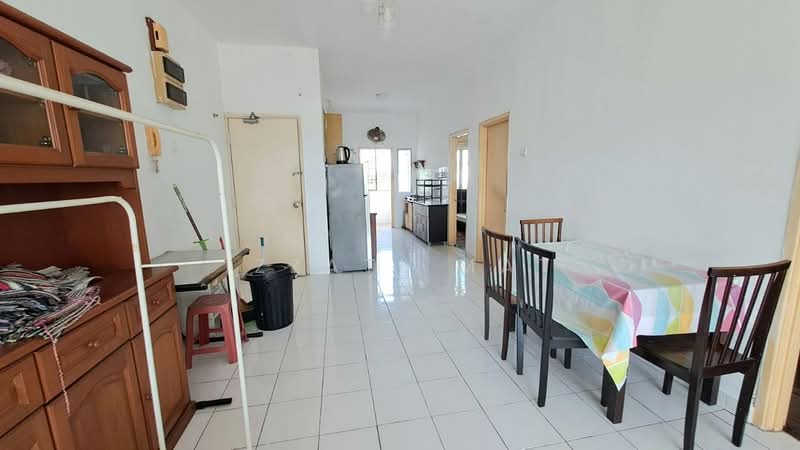 Apartment for Sale at Spanish Villa - Izzati Mat - Living Room - PropertyGuru.com.my