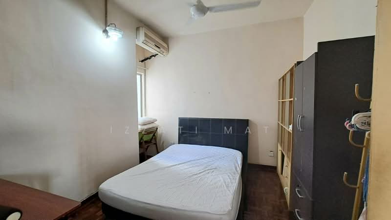 Apartment for Sale at Spanish Villa - Izzati Mat - Bedroom - PropertyGuru.com.my