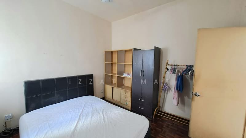 Apartment for Sale at Spanish Villa - Izzati Mat - Bedroom - PropertyGuru.com.my
