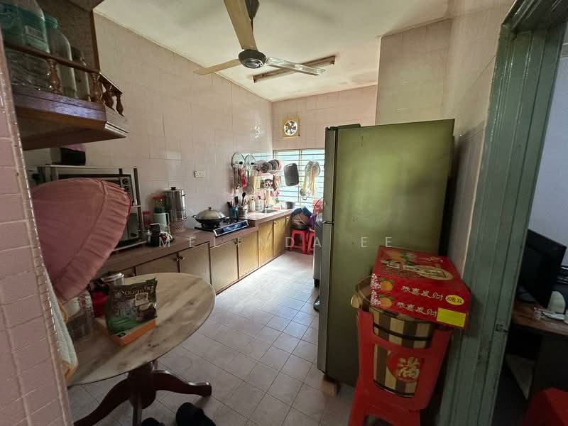 1-storey Terraced House for Sale in Kulai (Johor) - Melinda Ee - Kitchen - PropertyGuru.com.my