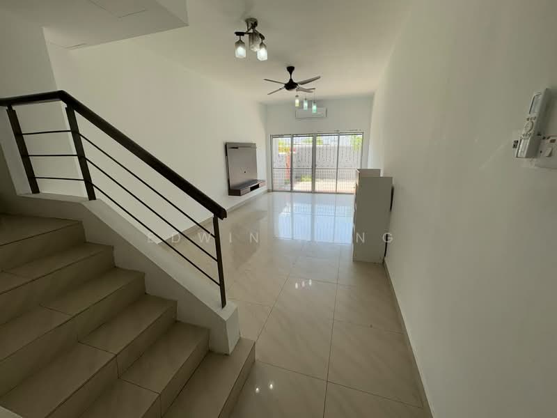 Townhouse for Rent in Jalan Ipoh (Kuala Lumpur) - Edwin Wong - Living Room - PropertyGuru.com.my