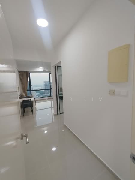 Kondominium untuk Disewa di SKS Pavillion Residences - Dexter Lim - Corridor - PropertyGuru.com.my