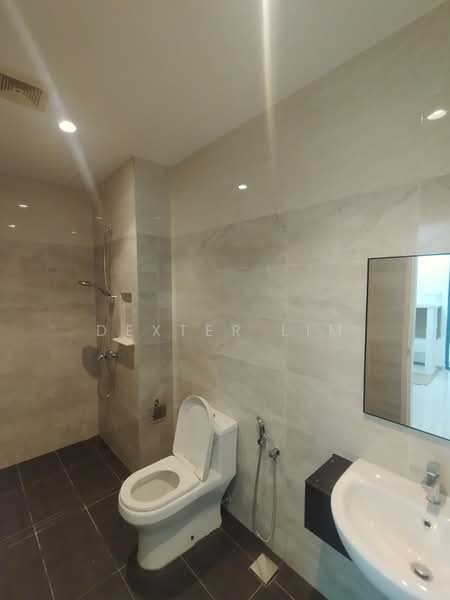Kondominium untuk Disewa di SKS Pavillion Residences - Dexter Lim - Bathroom - PropertyGuru.com.my