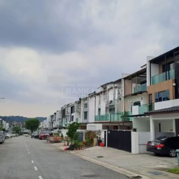 3-storey Terraced House for Sale in Bandar Kinrara Seksyen 1 (Bandar Kinrara) - Robin Loh - PropertyGuru.com.my