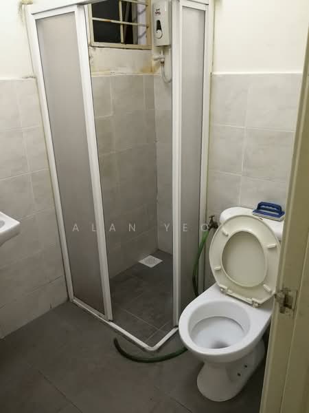 Apartment for Sale at Perdana Puri - Alan Yeoh - Bathroom - PropertyGuru.com.my