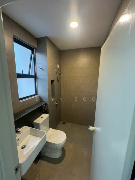 2-storey Terraced House for Rent in Bandar Rimbayu (Telok Panglima Garang) - Elyn Soo - Bathroom - PropertyGuru.com.my
