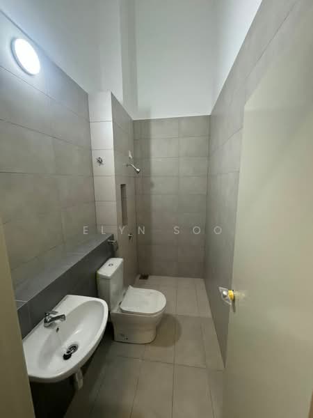 2-storey Terraced House for Rent in Bandar Rimbayu (Telok Panglima Garang) - Elyn Soo - Bathroom - PropertyGuru.com.my
