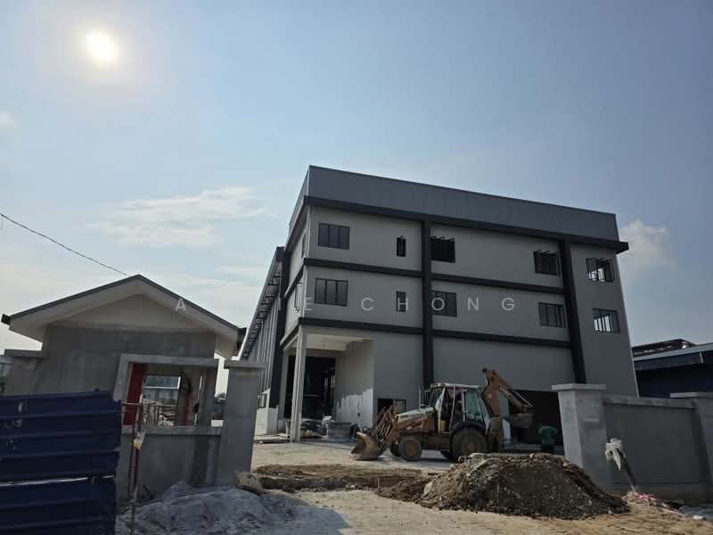 Warehouse for Rent in Taman Bukit Subang (Shah Alam) - Annie Chong - Exterior - PropertyGuru.com.my