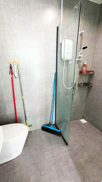 Service Residence for Rent at The Square @ One City - Weng Tan - Bathroom - PropertyGuru.com.my
