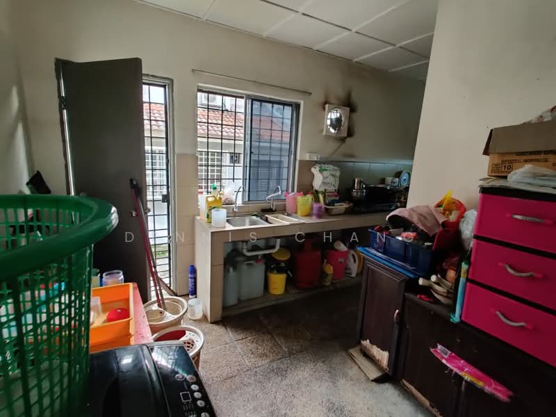 Rumah Teres 2-Tingkat untuk Dijual di Bandar Puchong Utama (Puchong) - Dennis Chang - Kitchen - PropertyGuru.com.my