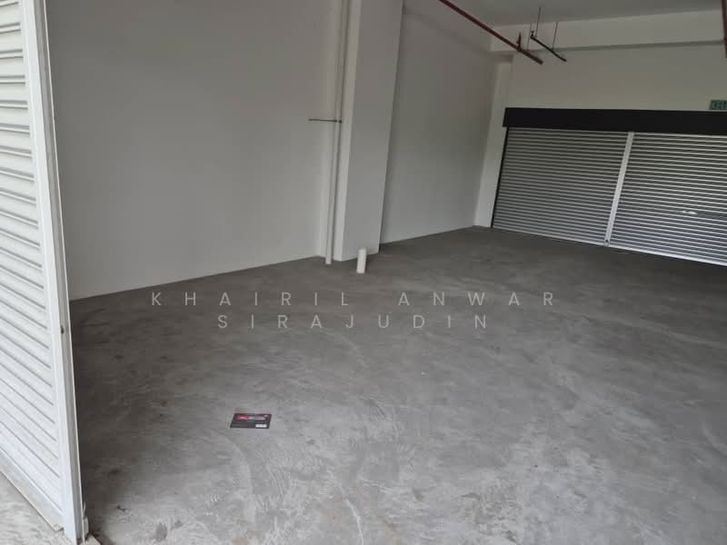 Retail Office for Rent in Bukit Jelutong (Shah Alam) - Khairil Anwar Sirajudin - Interior - PropertyGuru.com.my