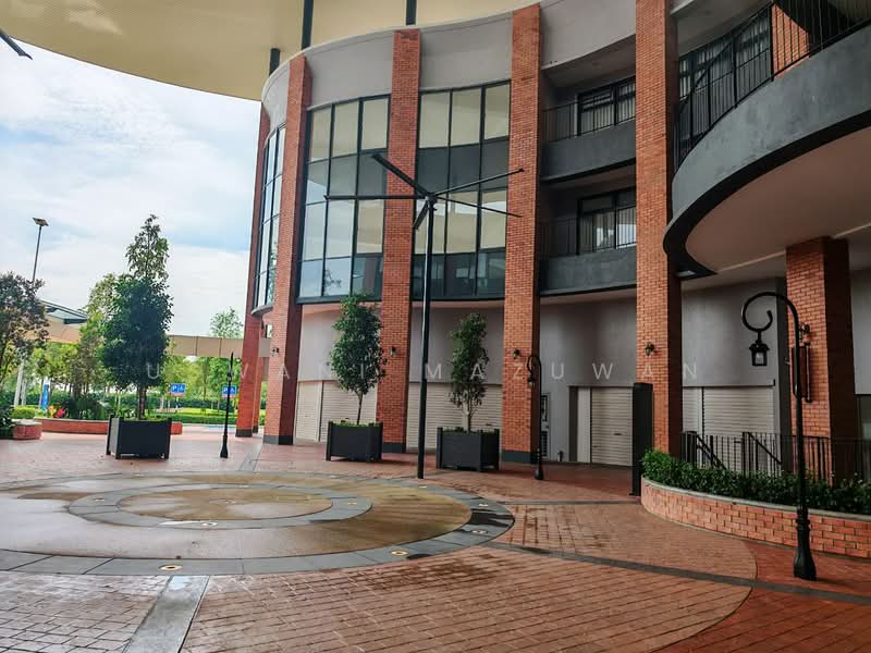 Kedai untuk Disewa di Dengkil (Selangor) - Uswani Mazuwan - Exterior - PropertyGuru.com.my