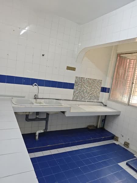 Pangsapuri untuk Dijual di Tulip Apartment - Janice Yap - Kitchen - PropertyGuru.com.my