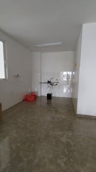 Condominium for Sale at Subang Parkhomes - Lee Jo Surf - Kitchen - PropertyGuru.com.my