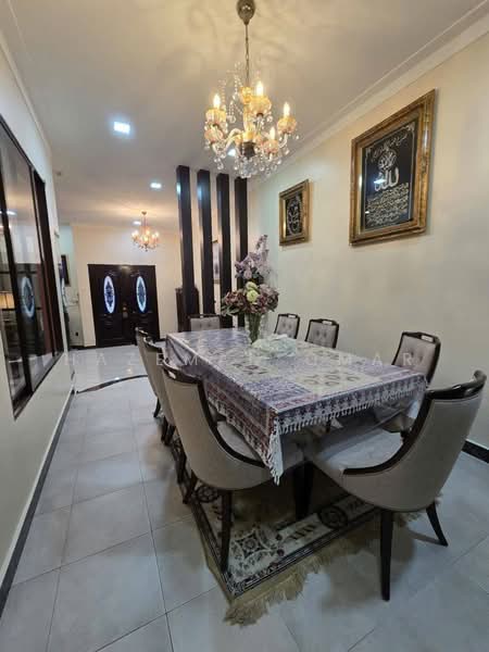 2-storey Terraced House for Sale in Bukit Jelutong (Shah Alam) - Hazeman Omar - Dining Room - PropertyGuru.com.my