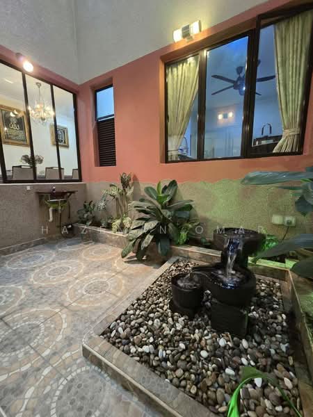 2-storey Terraced House for Sale in Bukit Jelutong (Shah Alam) - Hazeman Omar - Garden - PropertyGuru.com.my