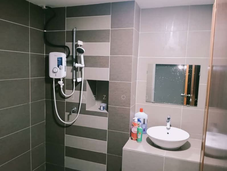 Servis Apartment untuk Disewa di G Residence - Jasz Ong - Bathroom - PropertyGuru.com.my