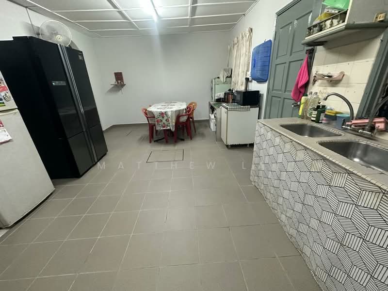 2-storey Terraced House for Sale in Taman Cuepacs (Cheras) - Matthew Lai - Kitchen - PropertyGuru.com.my