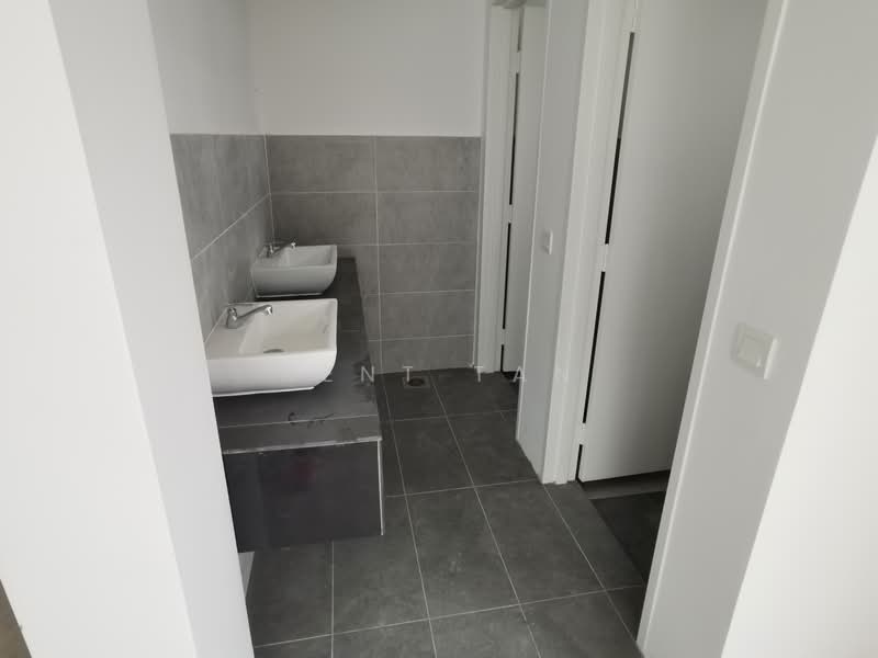Kedai / Pejabat untuk Dijual di Taman Kota Masai (Pasir Gudang) - Kent Tan - Bathroom - PropertyGuru.com.my