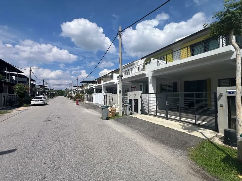 Rumah Teres untuk Disewa di Melaka City (Melaka) - Geoffery Wee - Exterior - PropertyGuru.com.my