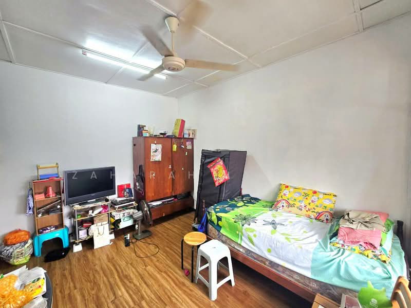 Terraced House for Sale in Taman Sri Aman (Cheras) - Zaharah Hasnas - Bedroom - PropertyGuru.com.my