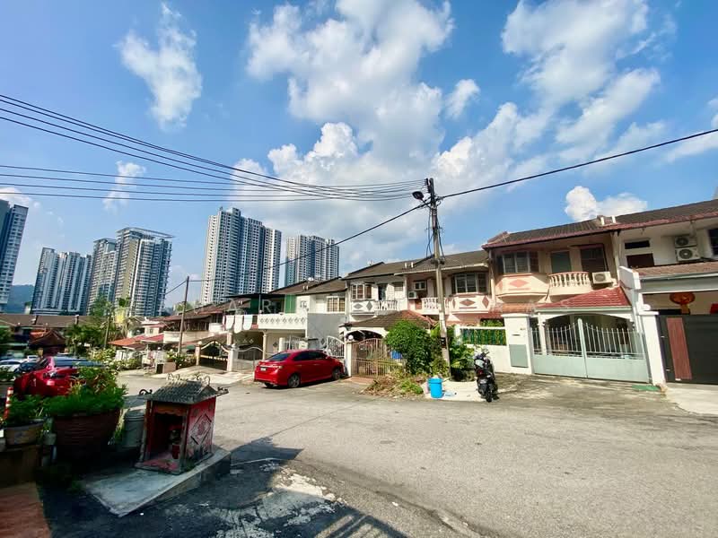 Terraced House for Sale in Taman Sri Aman (Cheras) - Zaharah Hasnas - Exterior - PropertyGuru.com.my