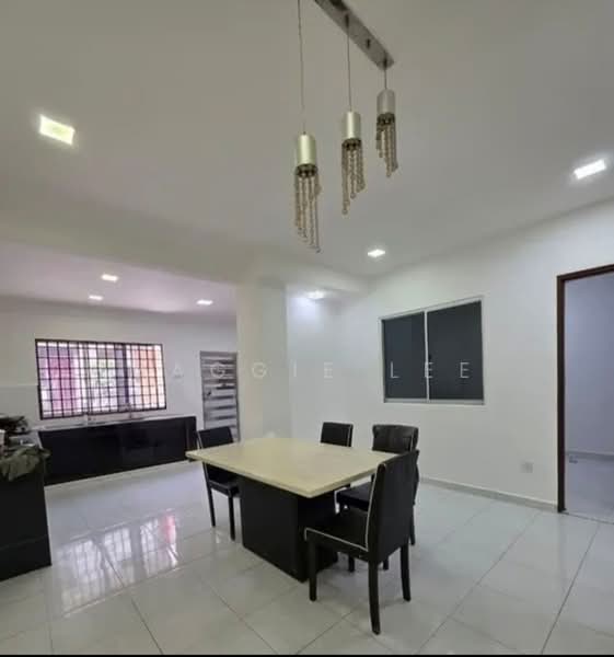 2-storey Terraced House for Rent in Taman Megah Ria (Masai) - Maggie Lee - Dining Room - PropertyGuru.com.my