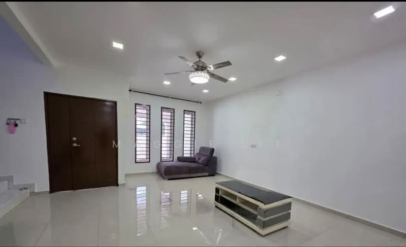 2-storey Terraced House for Rent in Taman Megah Ria (Masai) - Maggie Lee - Living Room - PropertyGuru.com.my