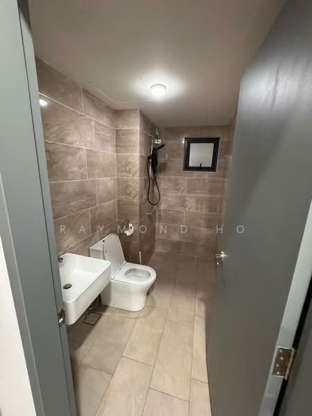 Servis Apartment untuk Disewa di M Arisa - Raymond Ho - Bathroom - PropertyGuru.com.my