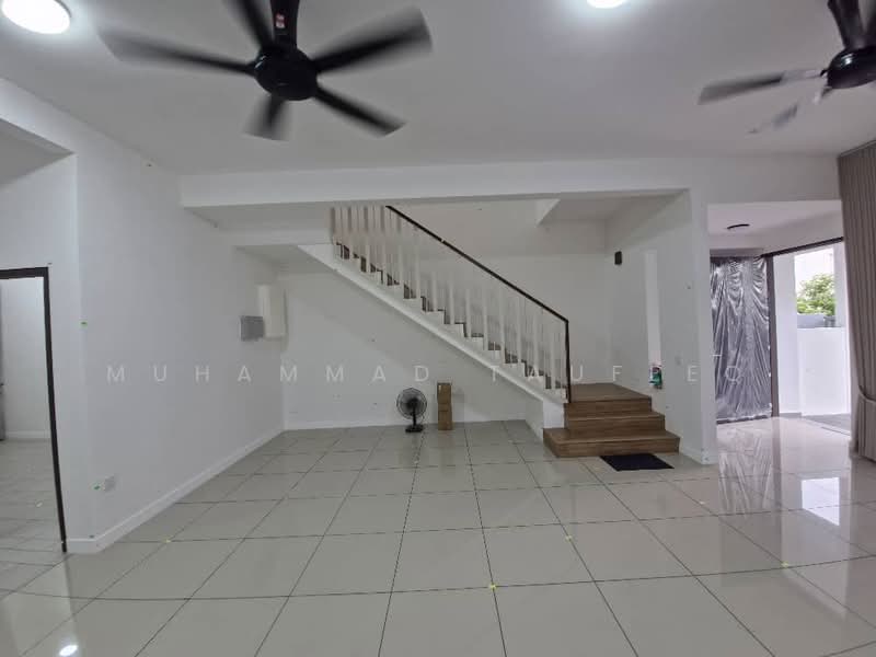2-storey Terraced House for Rent in Dengkil (Selangor) - Muhammad Taufeeq - Living Room - PropertyGuru.com.my