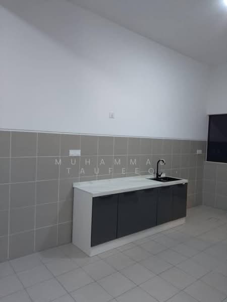 2-storey Terraced House for Rent in Dengkil (Selangor) - Muhammad Taufeeq - Kitchen - PropertyGuru.com.my