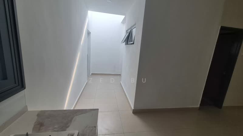 Rumah Teres 2 Tingkat untuk Disewa di Taman Vista Mutiara (Bandar Sungai Long) - Zed Bu - Corridor - PropertyGuru.com.my