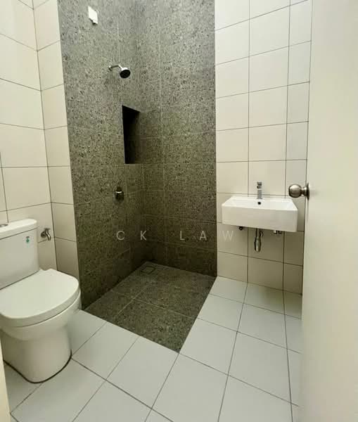 Rumah Teres 2-Tingkat untuk Disewa di Eco Majestic (Semenyih) - CK Law - Bathroom - PropertyGuru.com.my