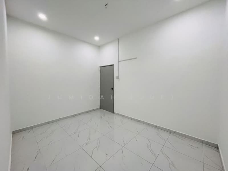 1-storey Terraced House for Sale in Klang (Selangor) - JUMIDAH (JUE) - Interior - PropertyGuru.com.my