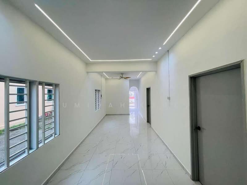 1-storey Terraced House for Sale in Klang (Selangor) - JUMIDAH (JUE) - Interior - PropertyGuru.com.my