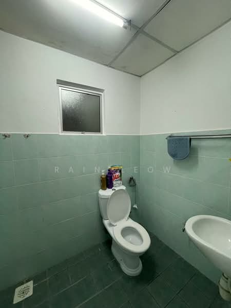 Pangsapuri untuk Dijual di Pangsapuri Miro - Rain Leow - Bathroom - PropertyGuru.com.my