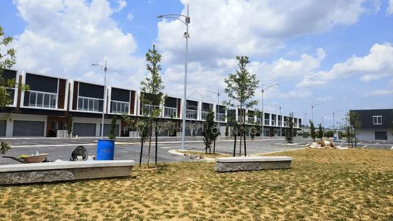 Shop / Office untuk Disewa di Dengkil (Selangor) - Ivy Wong - PropertyGuru.com.my
