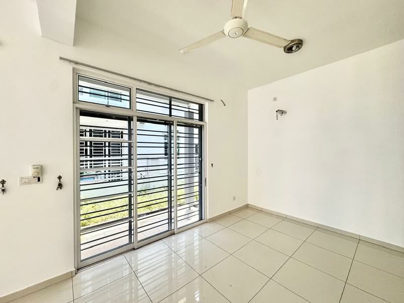 Cluster House for Sale in Bukit Indah (Iskandar Puteri (Nusajaya)) - Jean Yap - Living Room - PropertyGuru.com.my