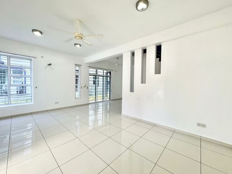 Cluster House for Sale in Bukit Indah (Iskandar Puteri (Nusajaya)) - Jean Yap - Living Room - PropertyGuru.com.my