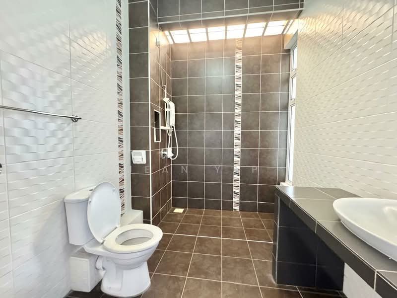 Cluster House for Sale in Bukit Indah (Iskandar Puteri (Nusajaya)) - Jean Yap - Bathroom - PropertyGuru.com.my